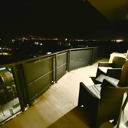 Апартаменты Cheap & Luxury -jacuzzi & Massage Chair Клуж-Напока
